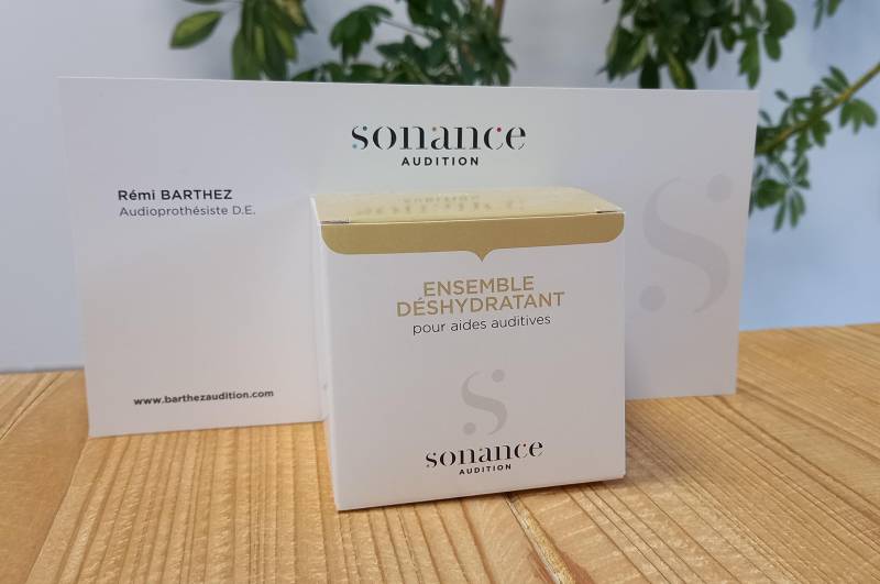 Un déshumidificateur pour appareil auditif pour supprimer l'humidité disponible chez un audioprothésiste sur le secteur de Belley