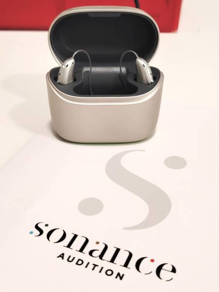 Essayer des appareils auditifs performants et intelligents adaptés à votre vie quotidienne chez un audioprothésiste de confiance aux Avenières