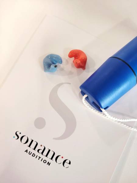 Réaliser des bouchons anti-eau sur mesure pour enfants chez un audioprothésiste sur le secteur de Morestel