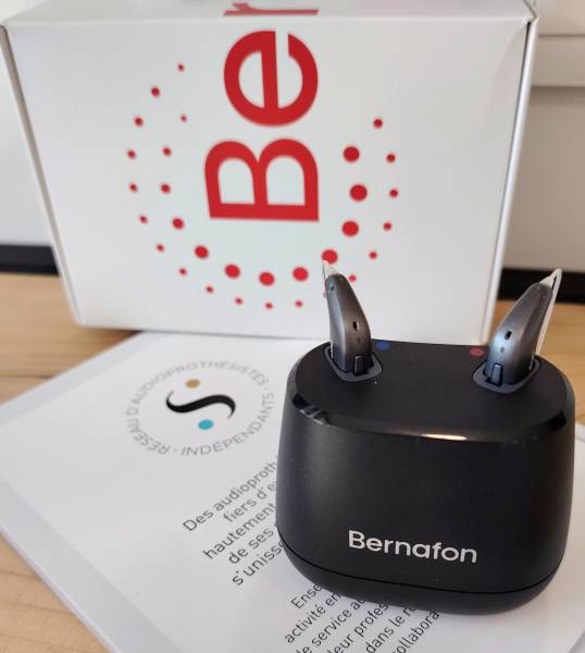 Tester gratuitement pendant un mois la gamme Encanta de Bernafon chez votre audioprothésiste Sonance Audition à Belley